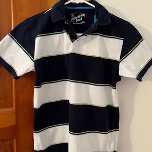 Gap short sleeve buttoned polo